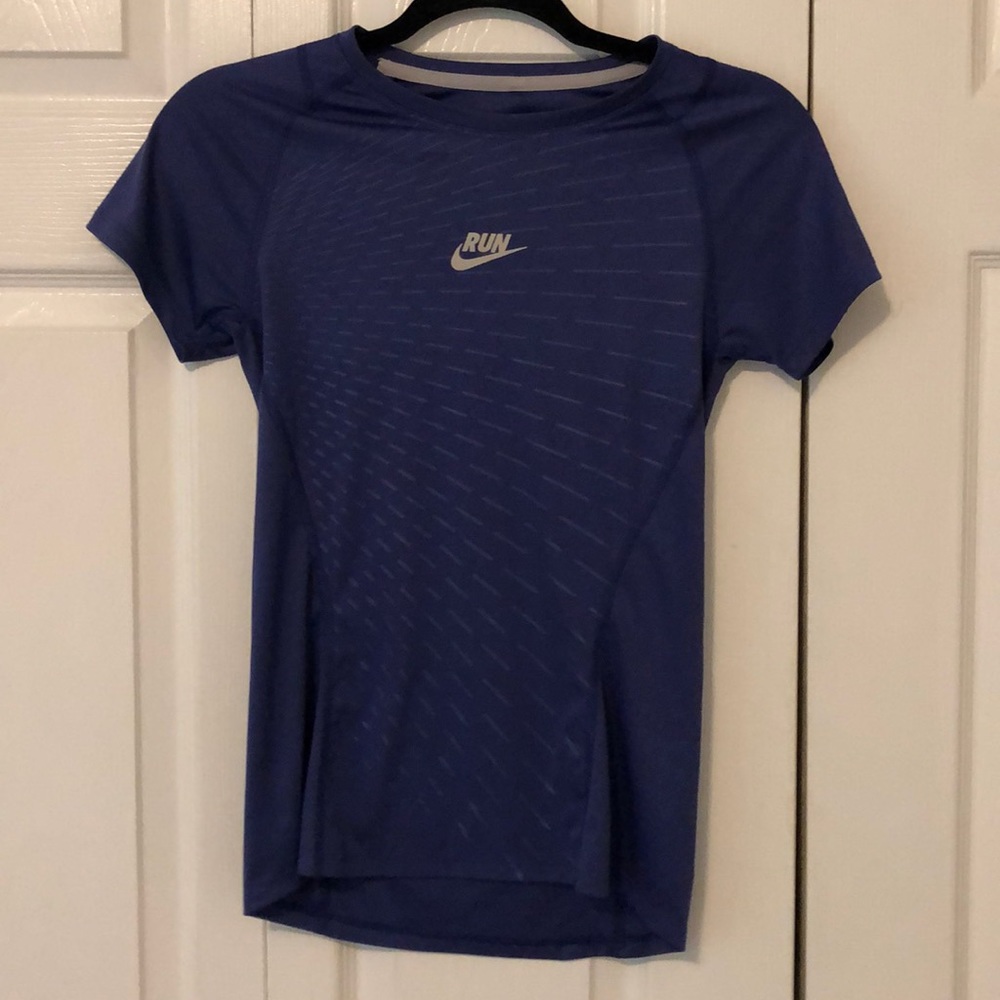 Nike run shirt